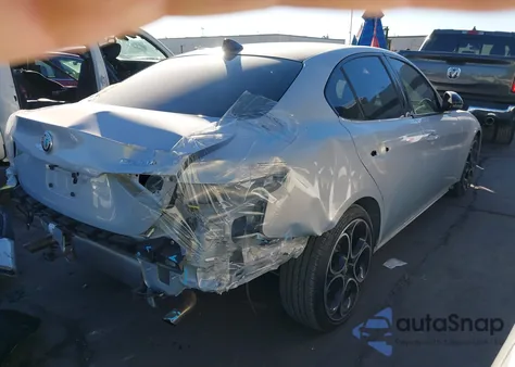 2024 Alfa Romeo Giulia Ti Rwd z USA, uszkodzony, nr VIN ZARFAMBNXR7677672